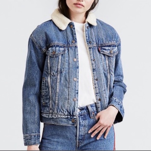 Levi’s Women's Original Denim Trucker with Sherpa Lining New! - Picture 1 of 14